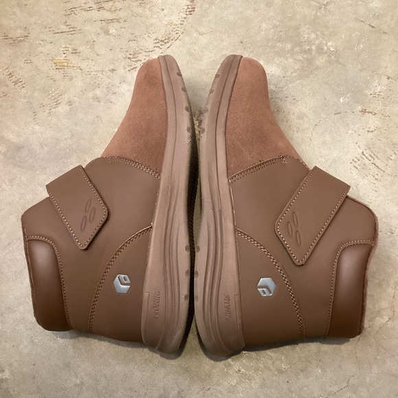 FitVille Women's CozyCore V6 Boot Color Coffee Style Marca Size 9.5W Wide Width - Picture 9 of 12